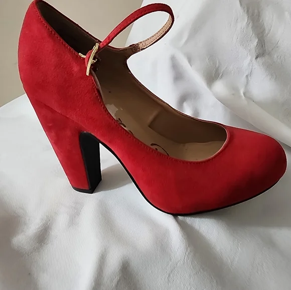 American Rag Women's Red Mary Jane Heels - Picture 2 of 6